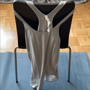 Lululemon Size 6 NWOT